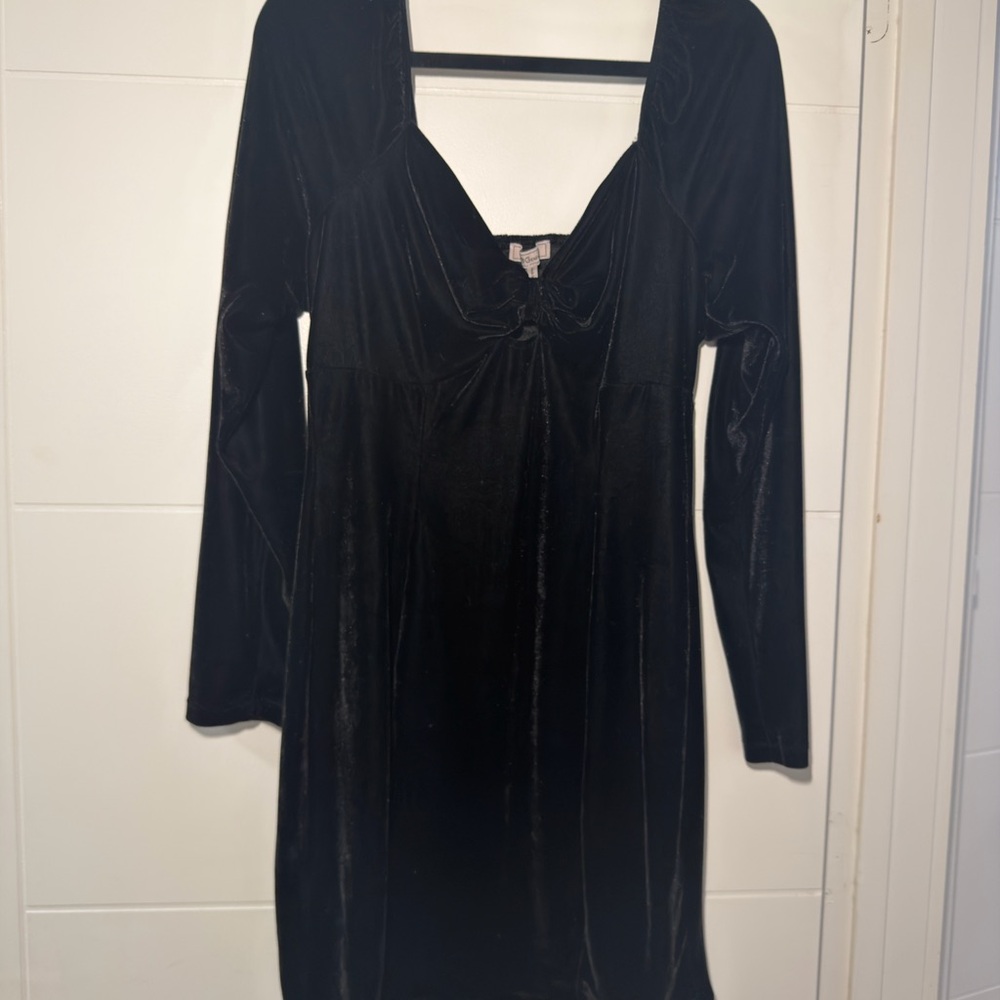BCBGeneration Black Long Sleeve Velvet Dress